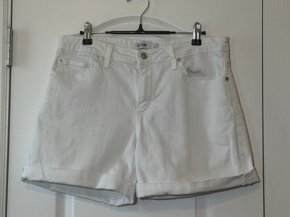 Just Black Denim White Cuffed Shorts Womens Size 31 Stretch Cut Off Jean Shorts